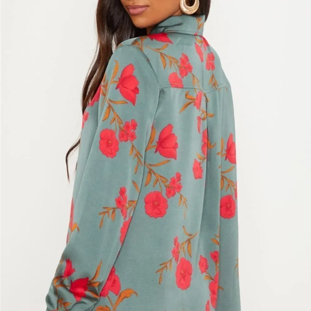 Pretty Little Thing Floral Button-Up Pajama Set - Picture 5 of 10
